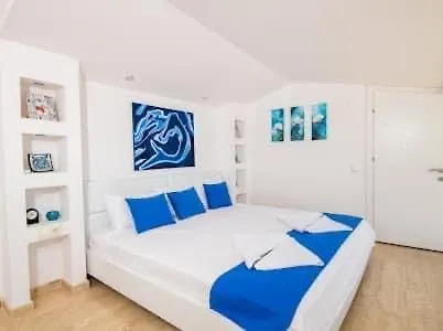 Villa Elvira *